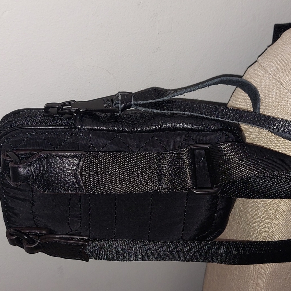 Aimee Kesterberg Phone Crossbody backpack Out of the Office Bag - Picture 10 of 11